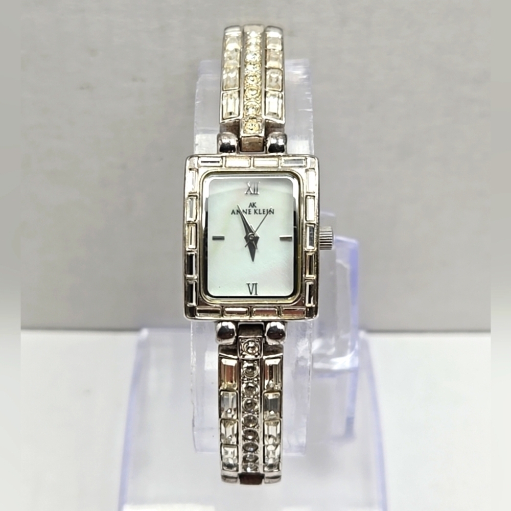 Vintage Anne Klein Women’s Crystal Accented Gold Ladies Watch Opalescent 10/8090